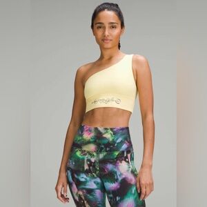 LULULEMON Align Asymmetrical Bra Light
Support, A/B Cup *Pride Swirl Yellow